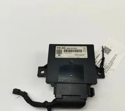 Volkswagen PASSAT B7 Voltage converter/converter module 3AA919041