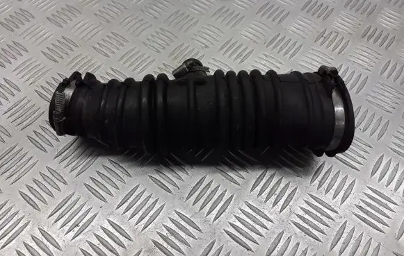 Mazda 3 I Air intake hose/pipe