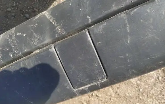 Rear bumper row hook cap/cover