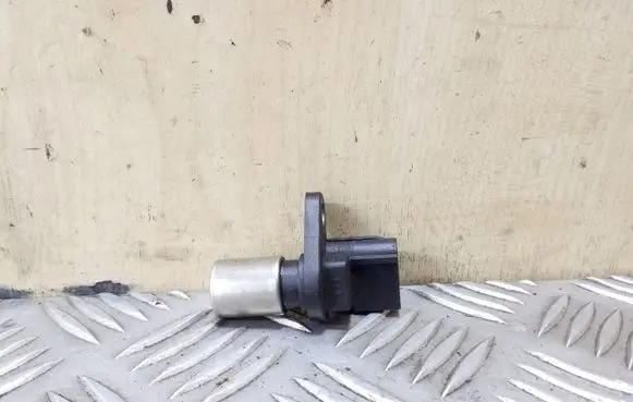 Toyota Avensis T220 Camshaft position sensor 9091905012 0296000251