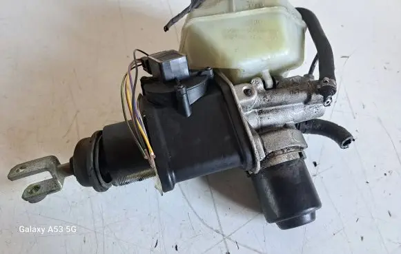 Mercedes-Benz E W211 Master brake cylinder A2114300302 0204251302 0204024105