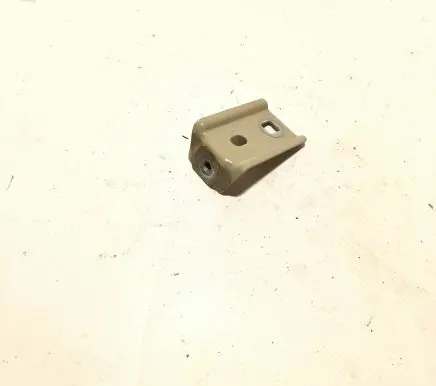 Fender mounting bracket