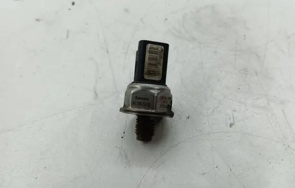 Fuel pressure sensor