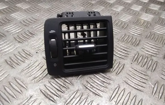 Volvo C30 Dashboard side air vent grill/cover trim 506002