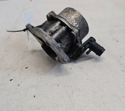 Vacuum pump