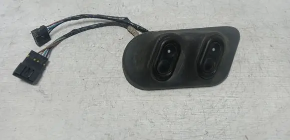 Opel Tigra A Electric window control switch 90482203 90482203L