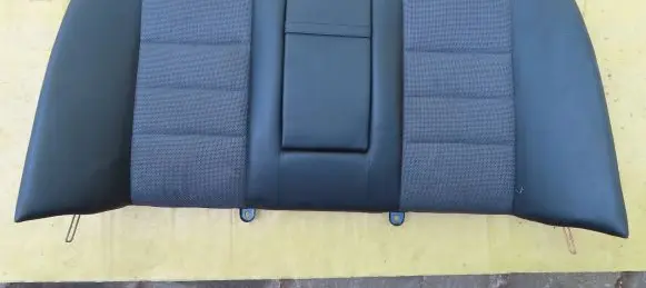 Mercedes-Benz C W204 Second row seats A2049200733