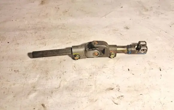 Toyota Corolla Verso AR10 Steering column universal joint