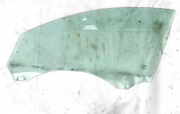 Volvo S40, V40 Front door window glass four-door