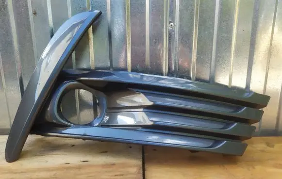 Toyota Corolla E160 E170 Front fog light trim/grill 8148102630