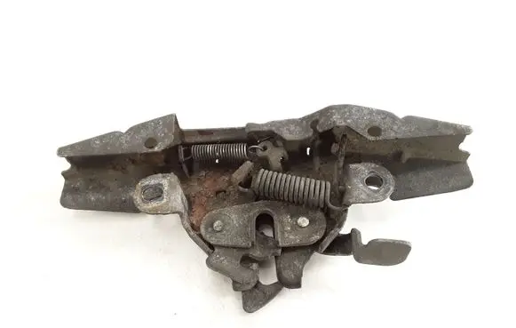 Toyota Corolla E120 E130 Engine bonnet/hood lock/catch