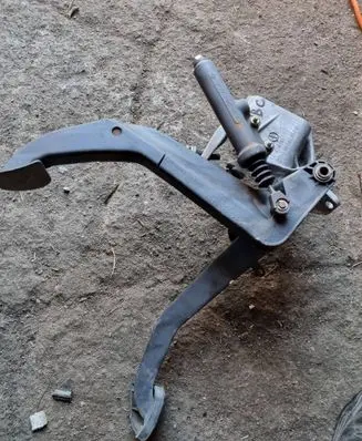 Mercedes-Benz C W203 Pedal assembly 2102900519