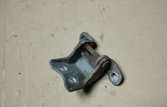 Honda Civic Front door lower hinge 