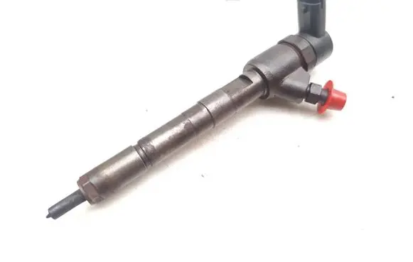 Fuel injector