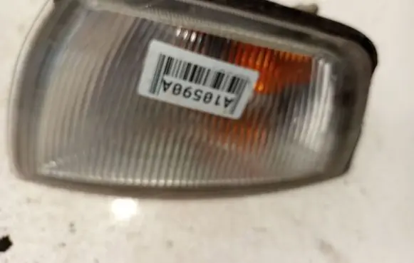 Mitsubishi Colt Front indicator light 21087148