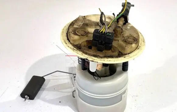 Citroen C4 I In-tank fuel pump