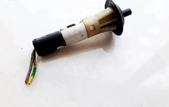Peugeot 406 Front door sensor 