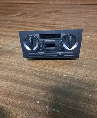 Audi A3 S3 8P Climate control unit 8P0820043D 412206018011