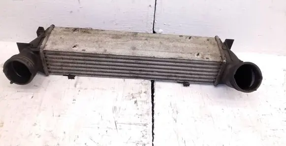 BMW 3 E90 E91 Intercooler radiator 7521783 780068001