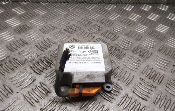 Volkswagen Transporter - Caravelle T4 Airbag control unit/module 6N0909603
