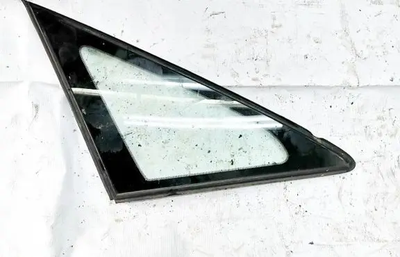 Toyota Previa (XR30, XR40) II Front triangle window/glass 