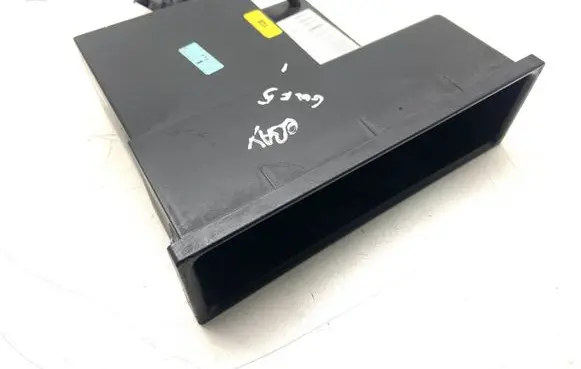 Volkswagen Golf V USB socket connector 1K0857925E