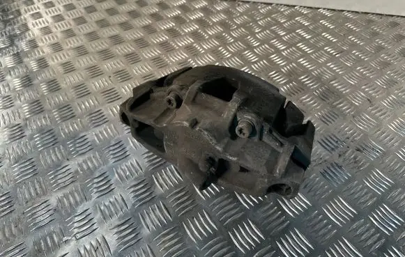 Volvo V60 Front brake caliper 946