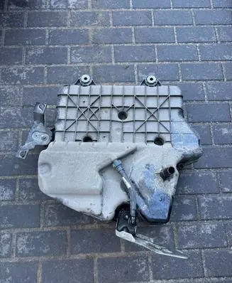 Mercedes-Benz C W205 AdBlue liquid reservoir A2054705602