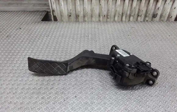 Volkswagen Transporter - Caravelle T5 Accelerator throttle pedal 7H1721503D