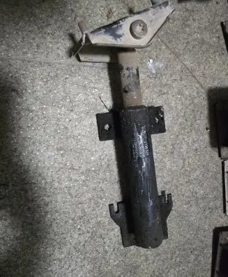 BMW 5 E34 Front bumper mounting bracket 8138529