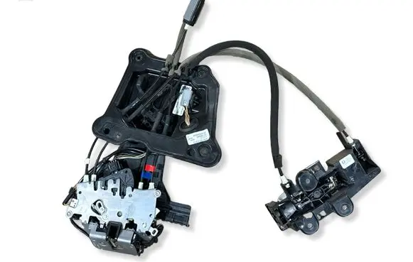 Chrysler Pacifica Sliding door lock 68234565AI