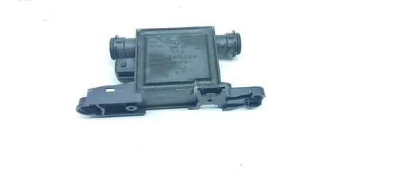 Audi A4 S4 B5 8D Aerial antenna amplifier 4A0959981A