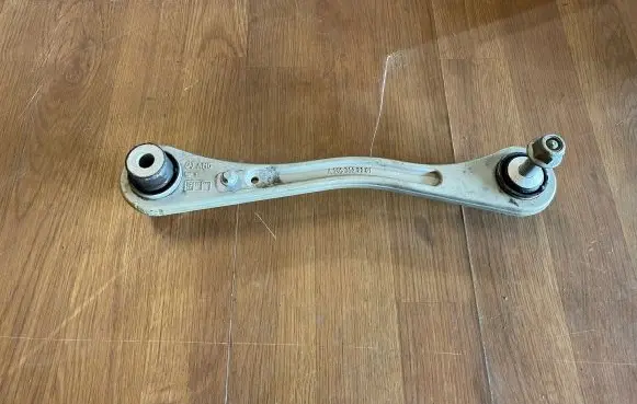 Mercedes-Benz GLE W167 Rear upper control arm/wishbone A2053520001