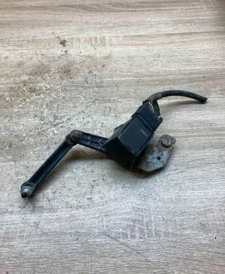 BMW 5 E60 E61 Headlight/headlamp level sensor 1093699