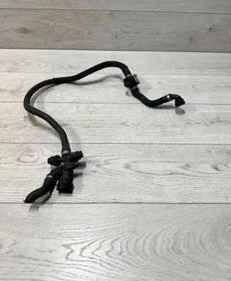 BMW 5 F10 F11 Engine coolant pipe/hose 8513834