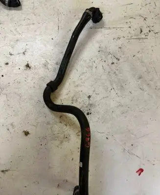 BMW 5 F10 F11 Intercooler pipe mounting bracket 8678496 16269713
