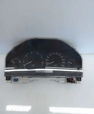Land Rover Range Rover P38A Speedometer (instrument cluster) AMR3404