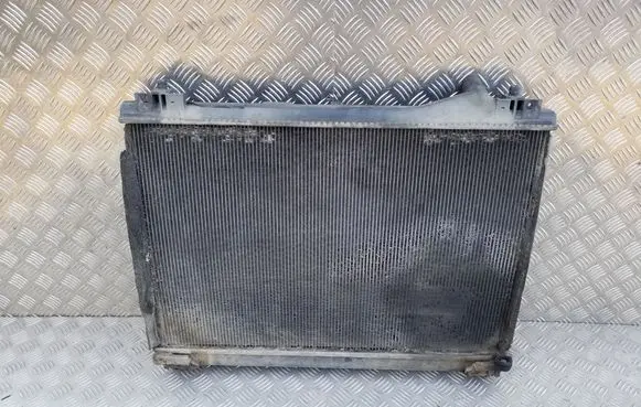 Suzuki Grand Vitara II Coolant radiator