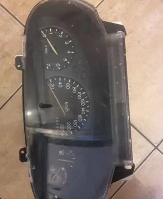 Ford Escort Speedometer (instrument cluster) 96FB10848BB 96fbcb
