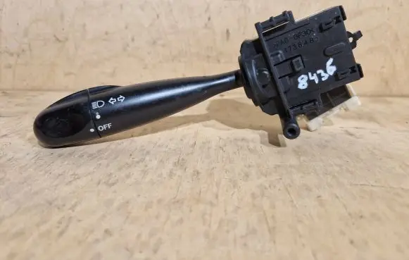 Toyota Yaris Indicator stalk 1736482 173648