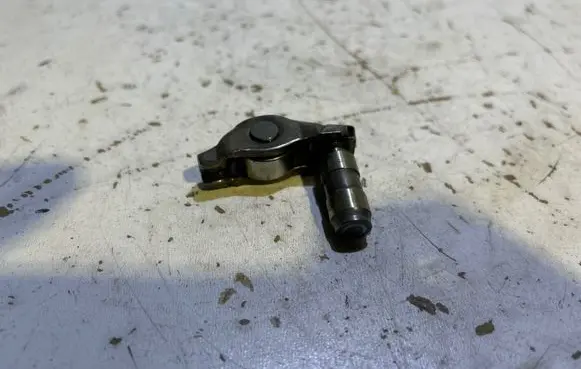 Dodge Durango III Valve rocker arm 
