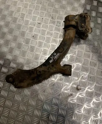 Honda CR-V Front lower control arm/wishbone