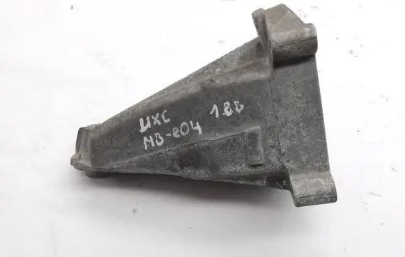 Mercedes-Benz C W204 Engine mounting bracket A2712231904
