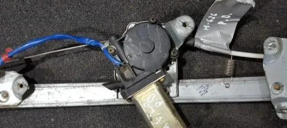Mazda 626 Front door window regulator motor 3630161631
