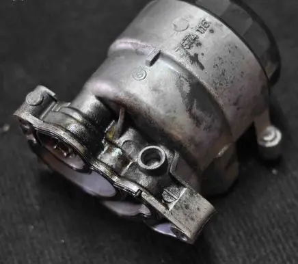BMW 3 E90 E91 Oil filter cover 7574115