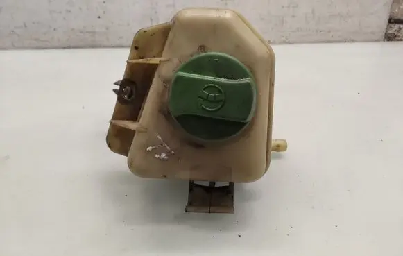 Volkswagen Transporter - Caravelle T5 Power steering fluid tank/reservoir 7H0422371A