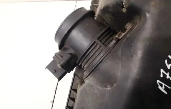 KIA Sorento Mass air flow meter qm734