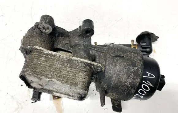 Volvo V50 Oil filter cover 