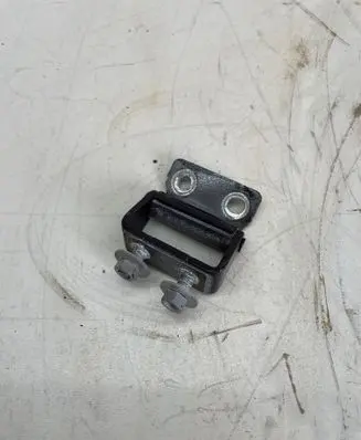 Hyundai Santa Fe Tailgate/trunk/boot hinge