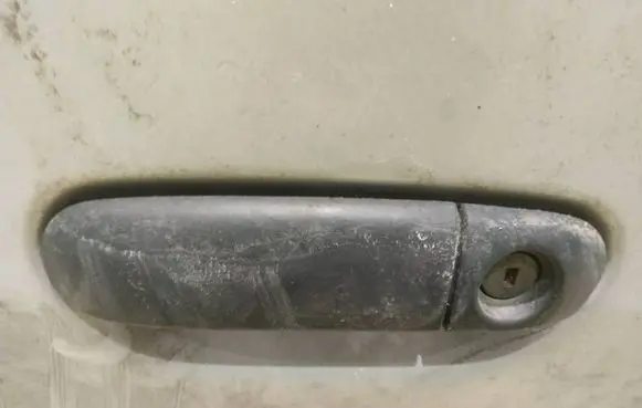 Mitsubishi Colt Tailgate/trunk/boot exterior handle 